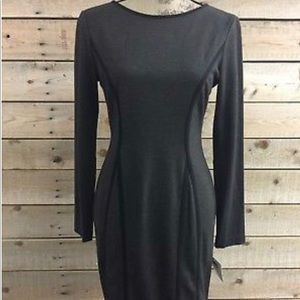Donna Morgan Long Sleeve dress - fitted